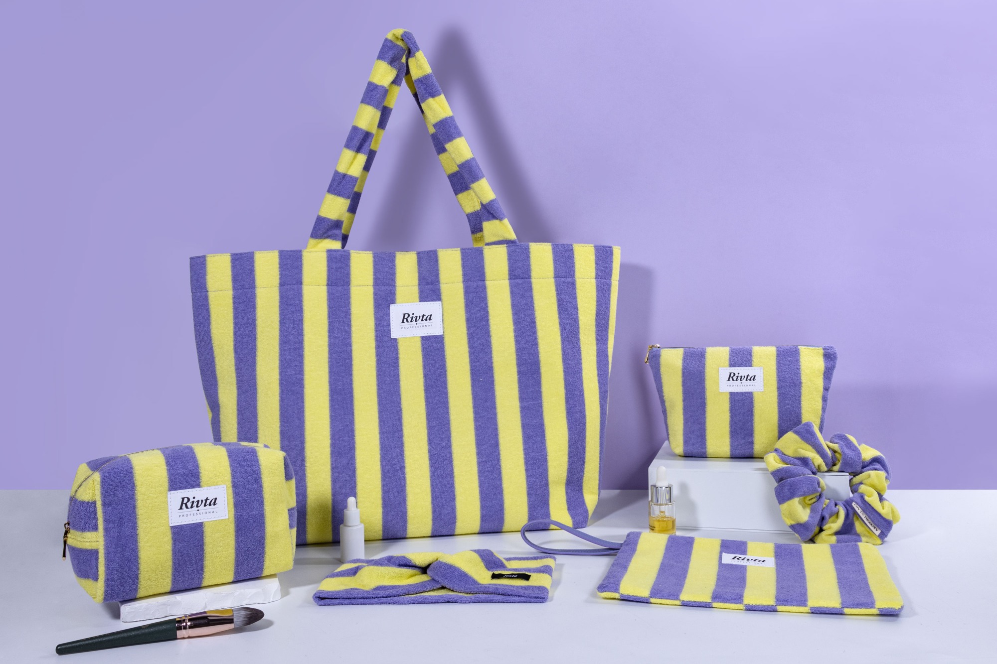 Beyond the Basic Pouch: 3 Next-Gen Cosmetic Bag Designs Set to Dominate the US, UK, and German Markets in 2025