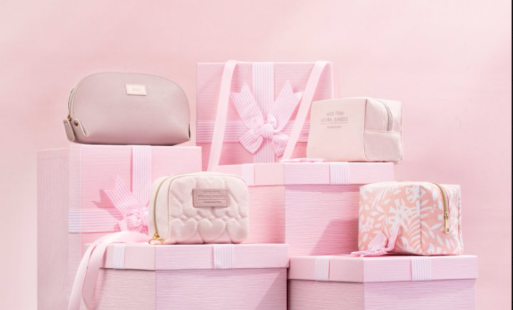 How to Design Custom Makeup Bags: A Step-by-Step Guide for Brands