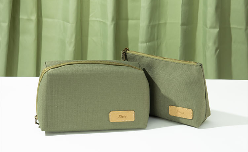 How do you build the perfect partnership with a makeup bag manufacturer?