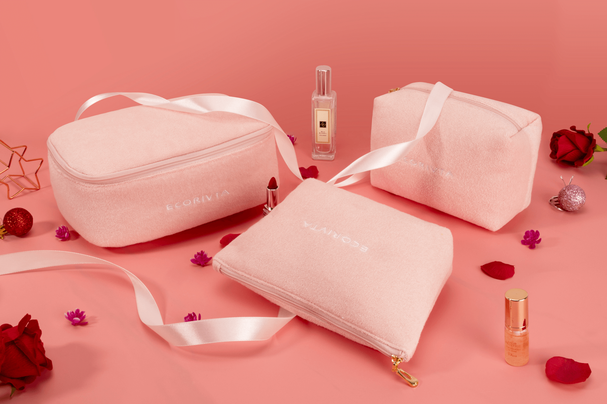 Material Selection in OEM: A Guide to Eco-Friendly Options for Your Cosmetic Bags