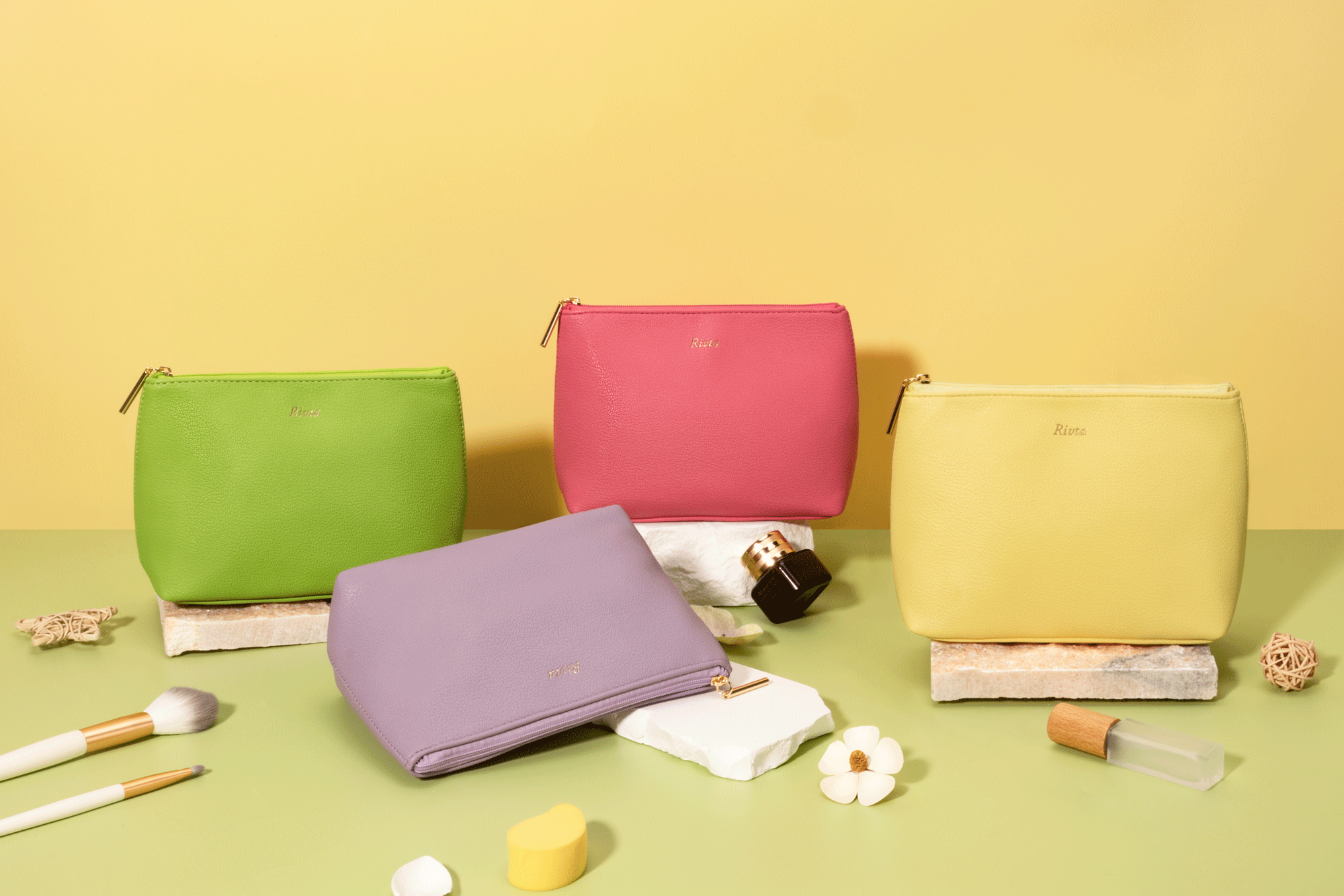 OEM vs. ODM for Cosmetic Bags: A Critical Choice for Your Brand?